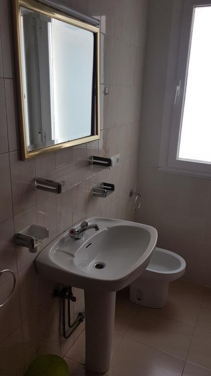 Hostal Orly Camponaraya Εξωτερικό φωτογραφία