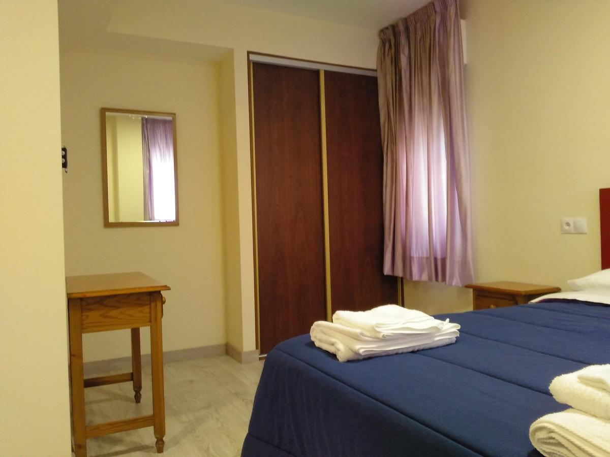 Hostal Orly Camponaraya Εξωτερικό φωτογραφία